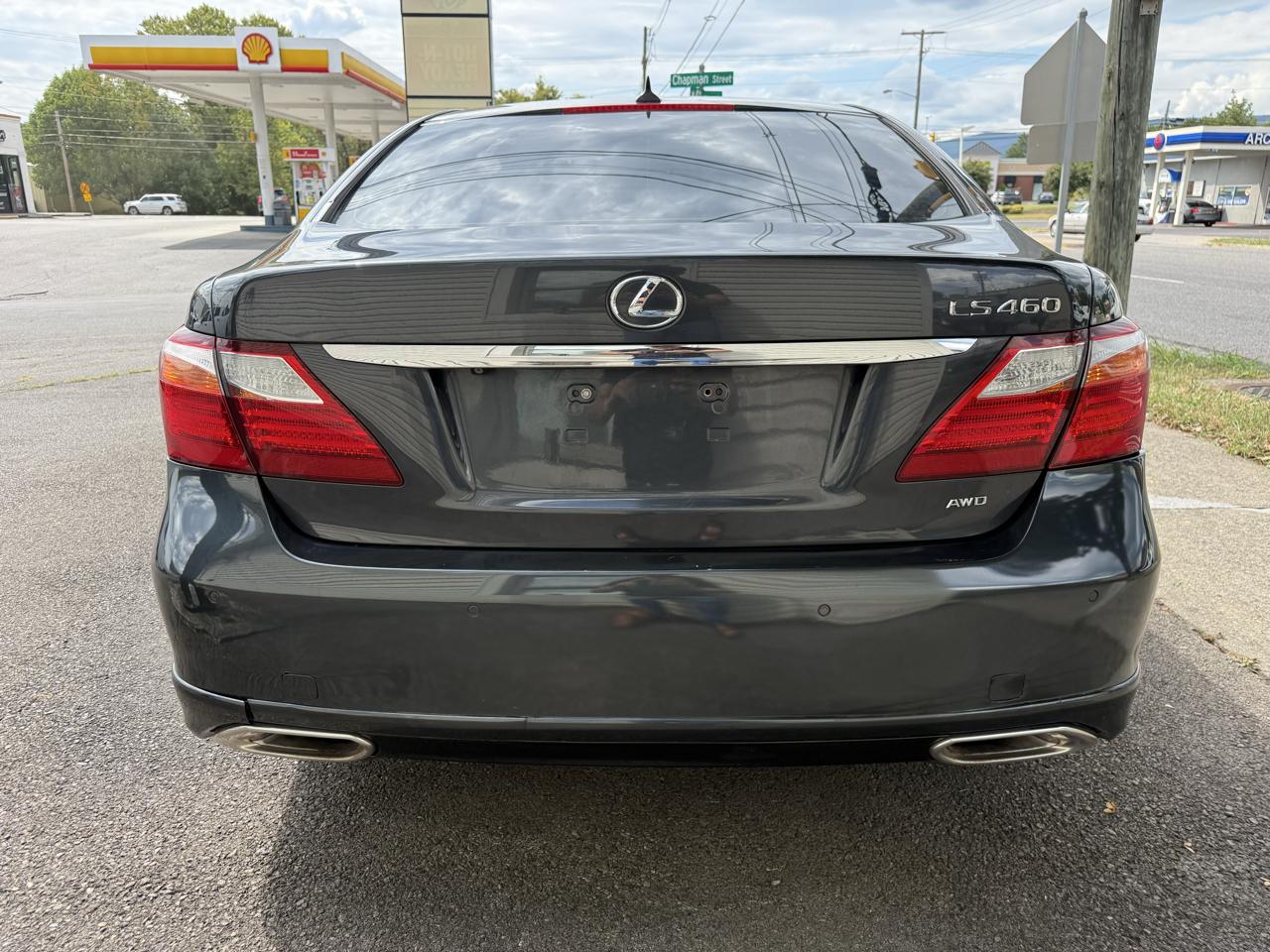 Lexus LS 460 Luxury Sedan 2011