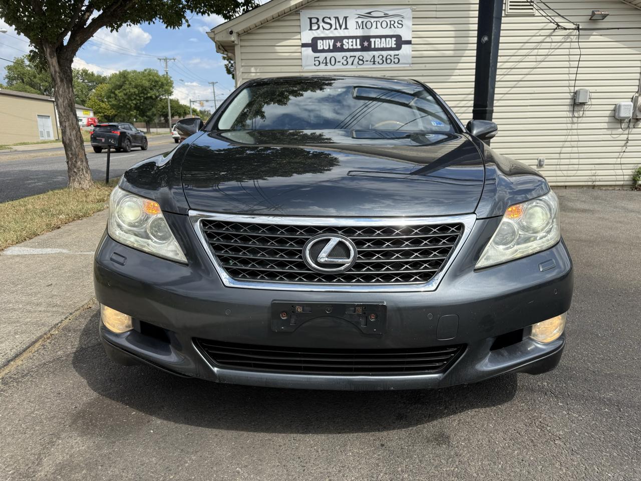 Lexus LS 460 Luxury Sedan 2011