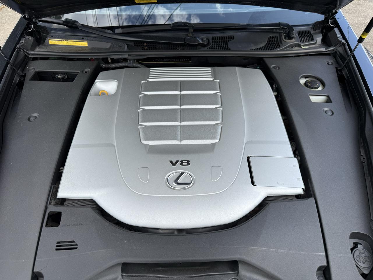 Lexus LS 460 Luxury Sedan 2011