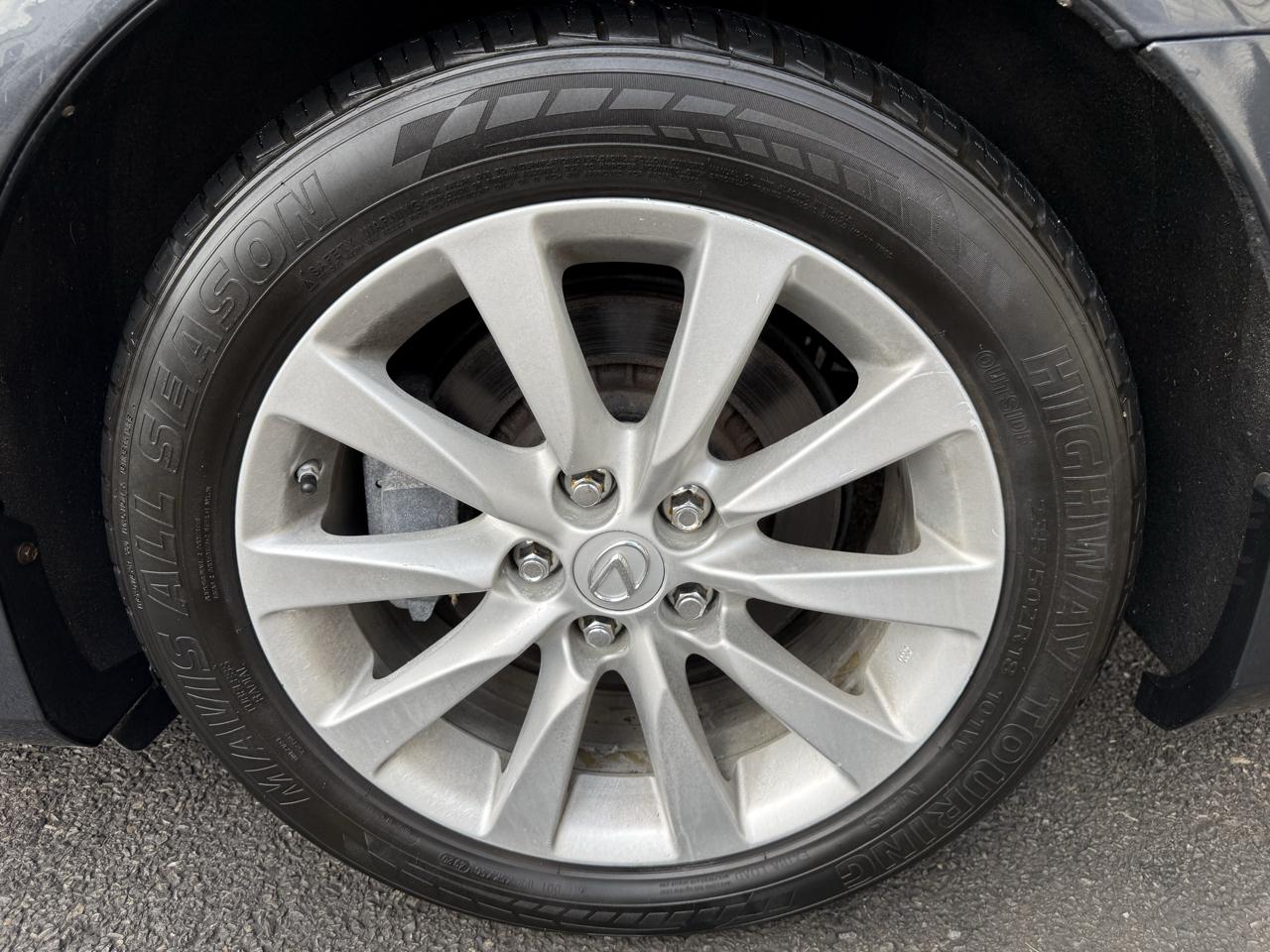 Lexus LS 460 Luxury Sedan 2011