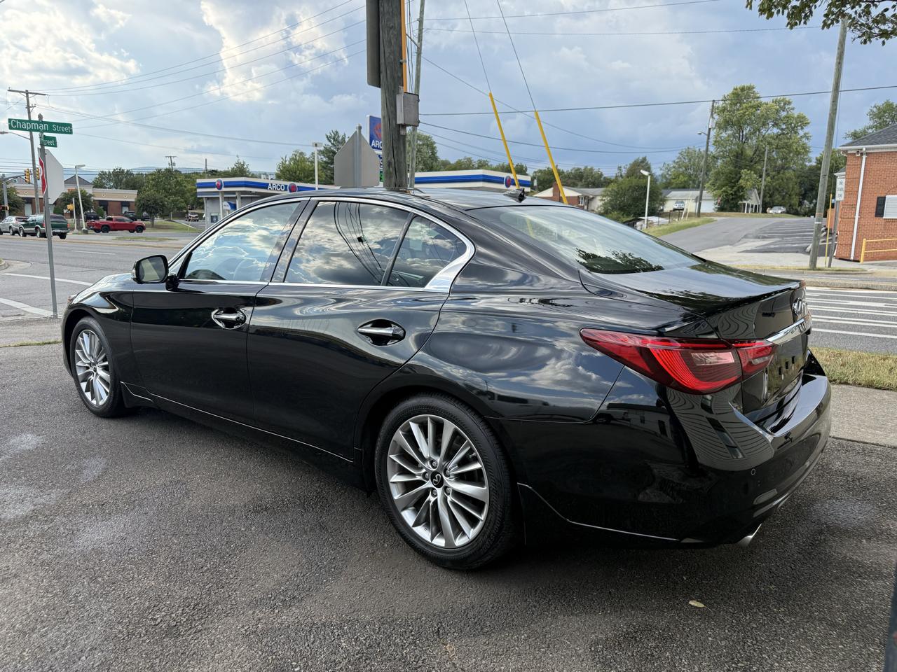 Infiniti Q50 3.0t LUXE 2024