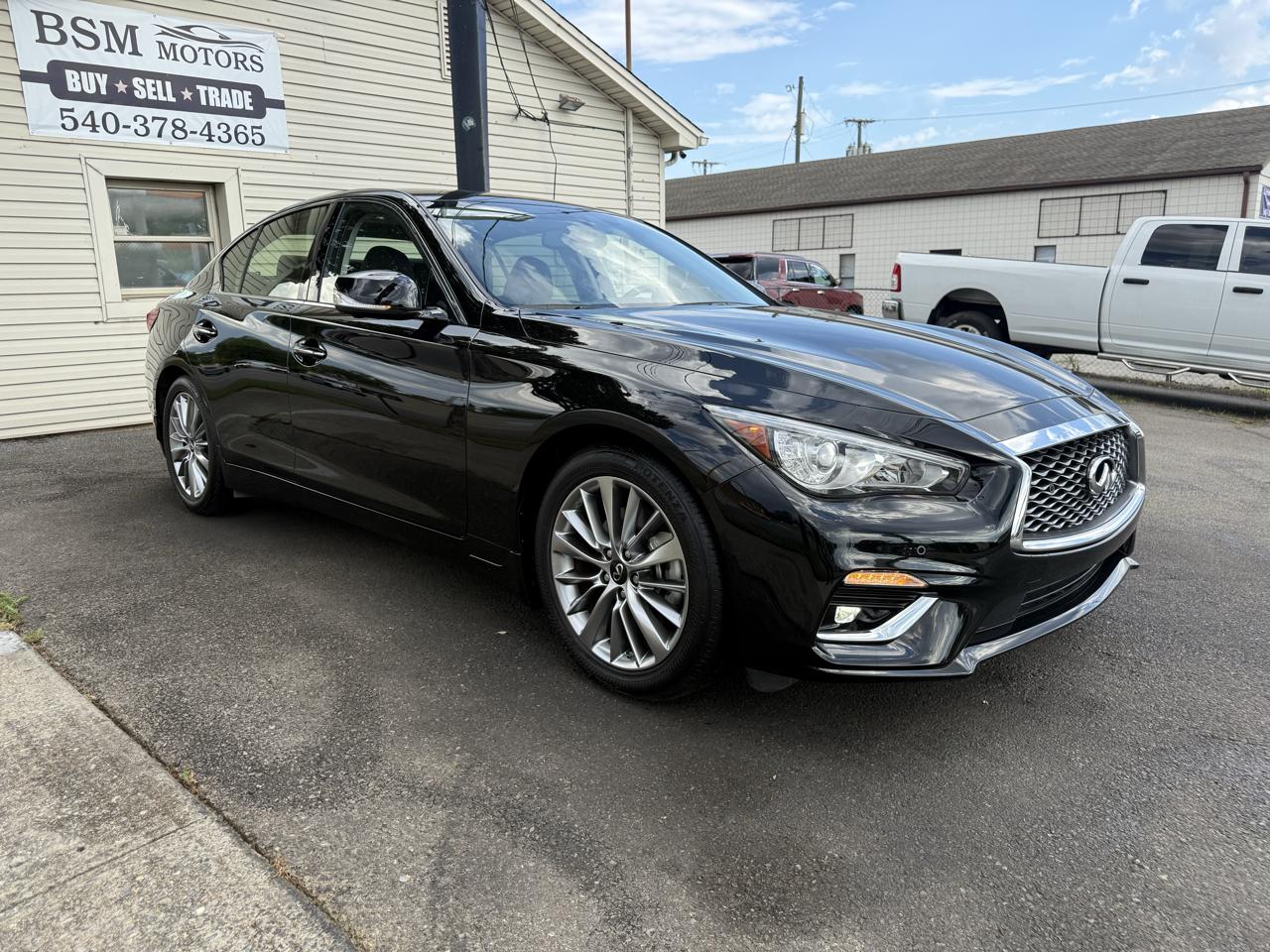 Infiniti Q50 3.0t LUXE 2024