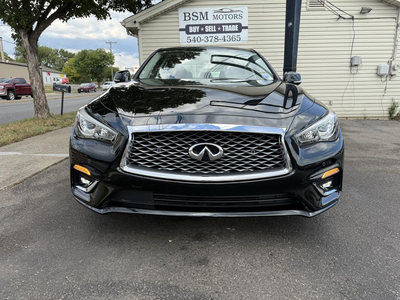 Infiniti Q50 3.0t LUXE 2024