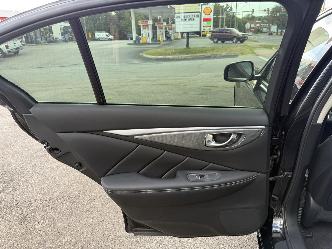 Infiniti Q50 3.0t LUXE 2024
