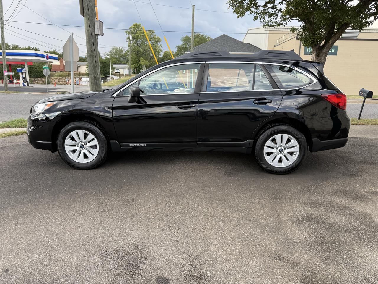 Subaru Outback 2.5i Basic Wagon 2017
