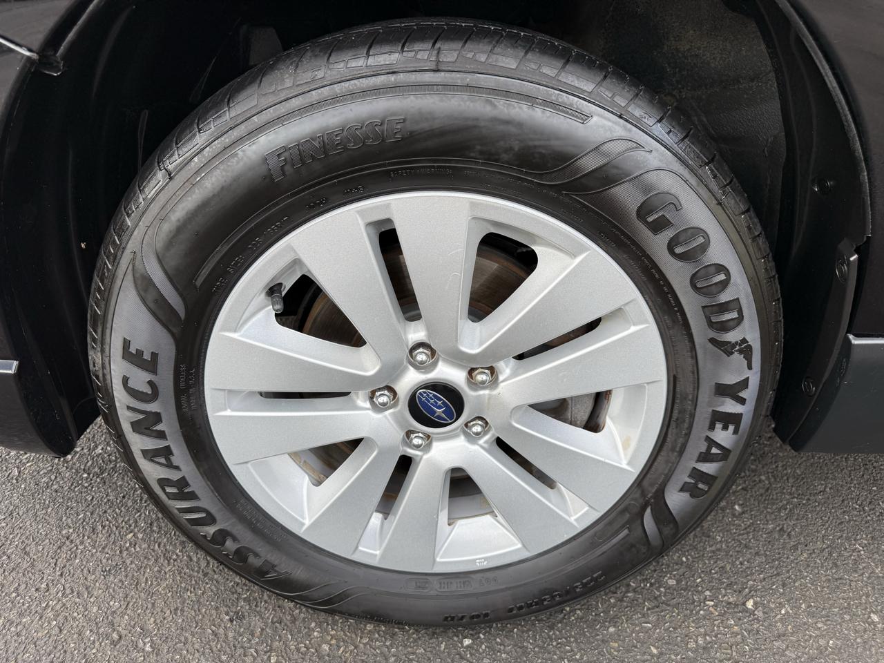 Subaru Outback 2.5i Basic Wagon 2017