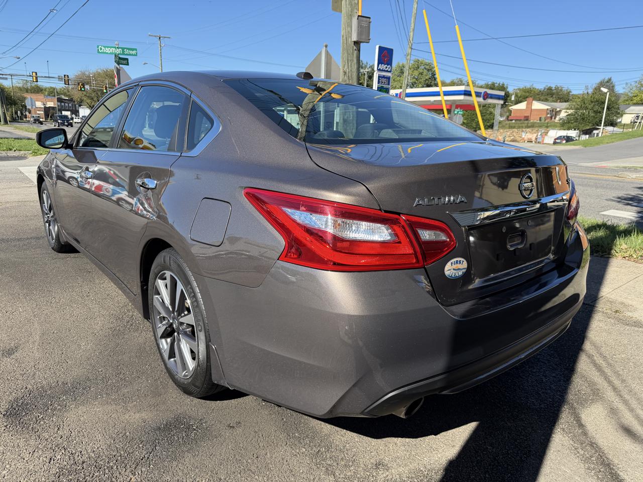 Nissan Altima SV FWD 2016