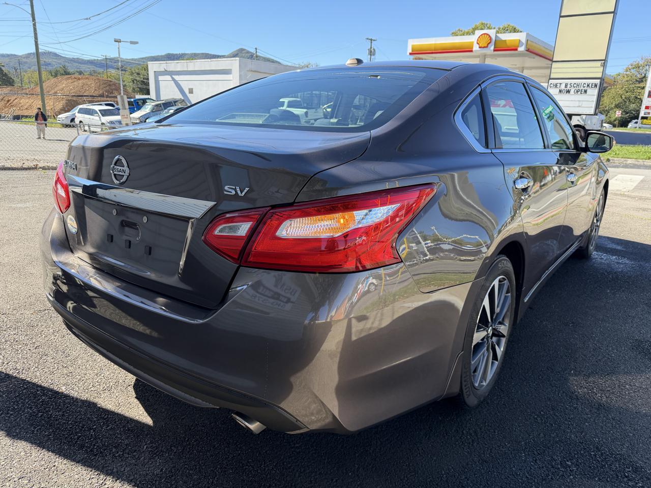 Nissan Altima SV FWD 2016