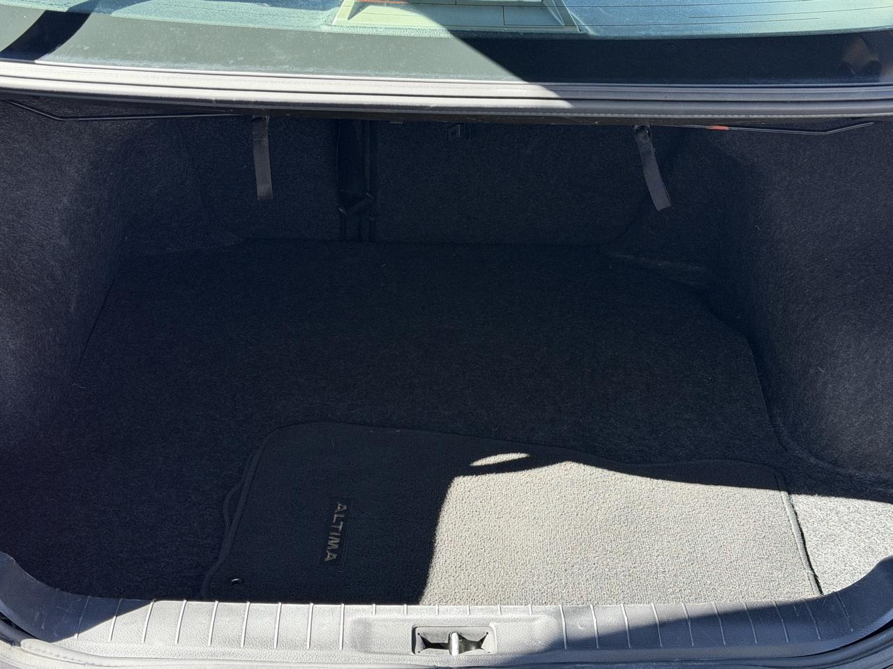 Nissan Altima SV FWD 2016