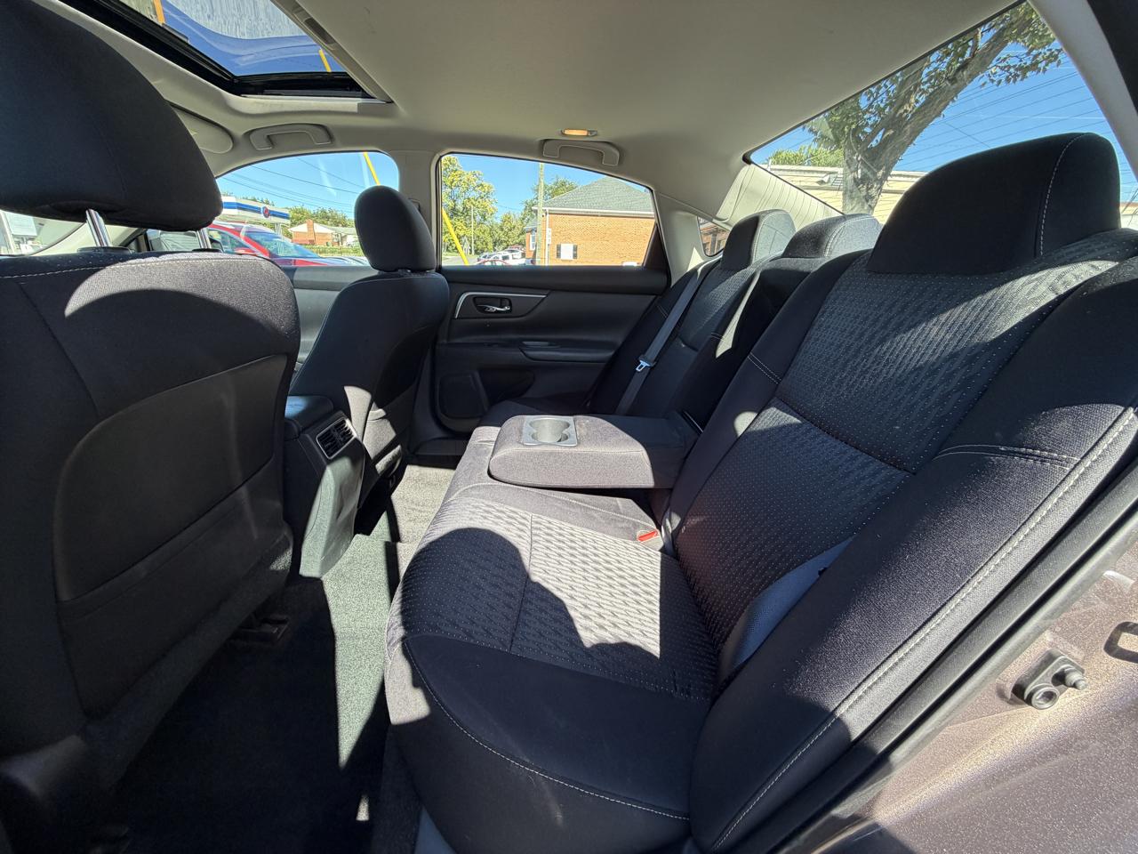 Nissan Altima SV FWD 2016