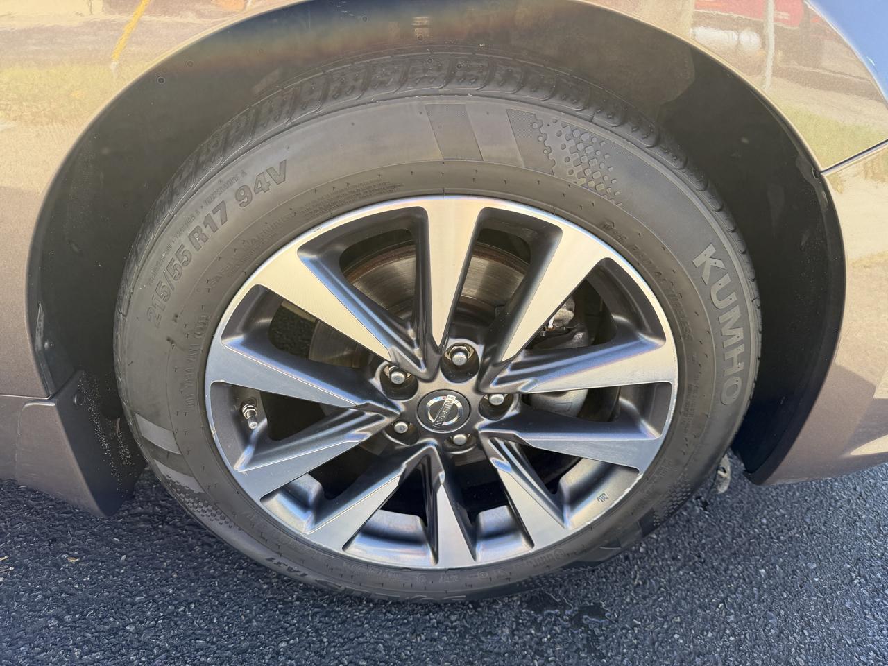 Nissan Altima SV FWD 2016