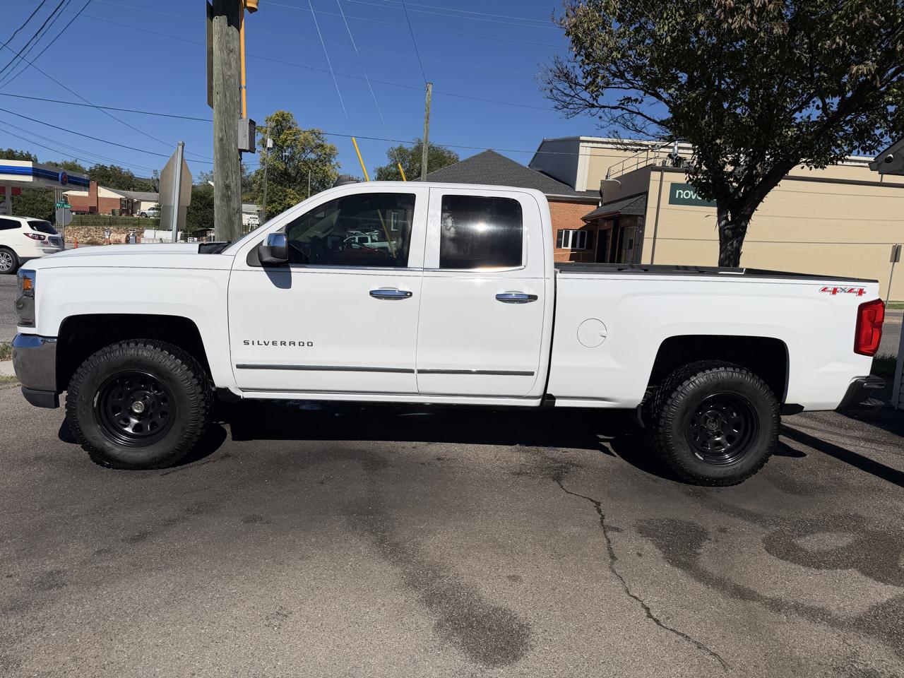 Chevrolet Silverado 1500 LTZ Double Cab Short Box 4WD 2017