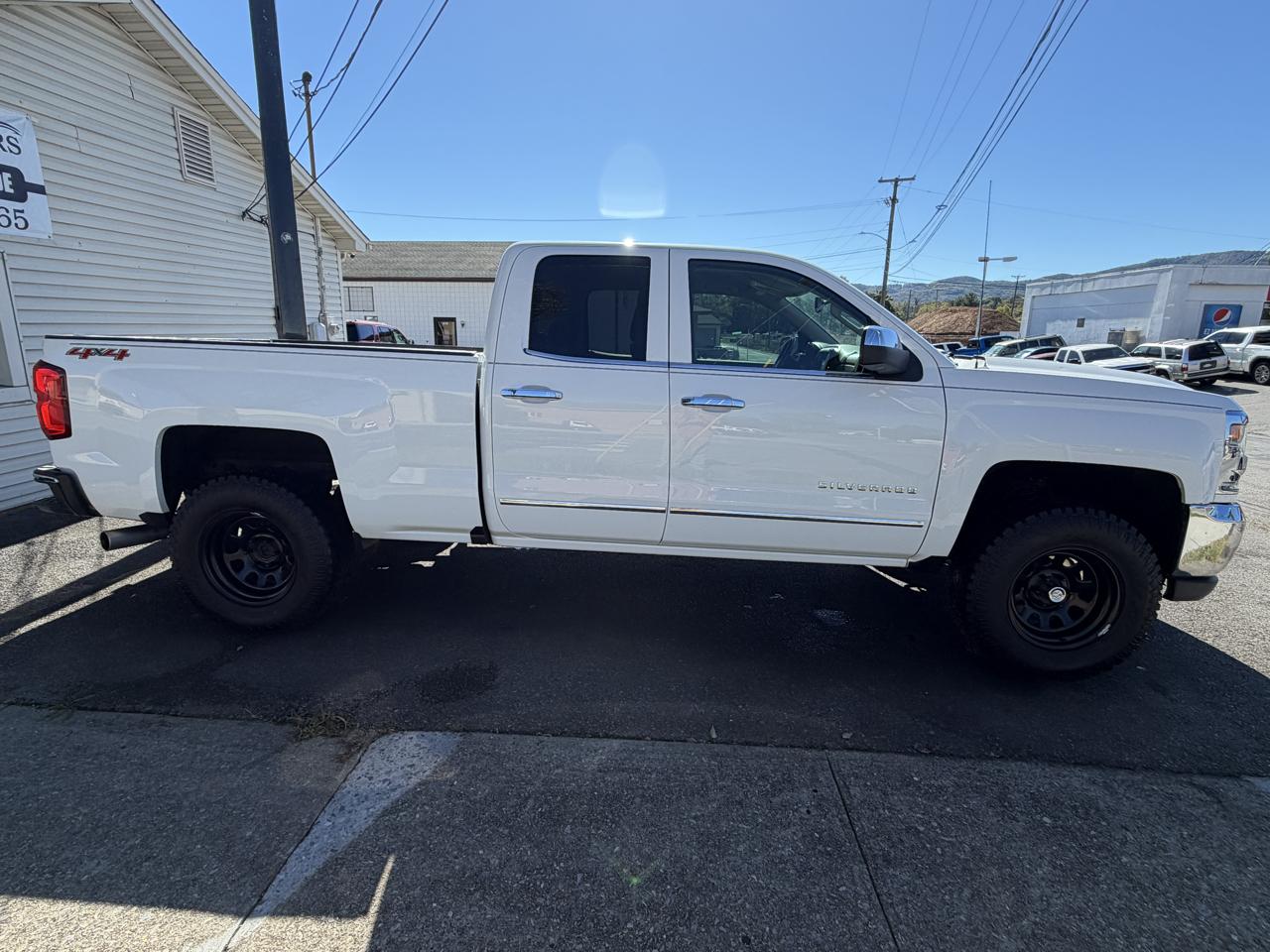 Chevrolet Silverado 1500 LTZ Double Cab Short Box 4WD 2017