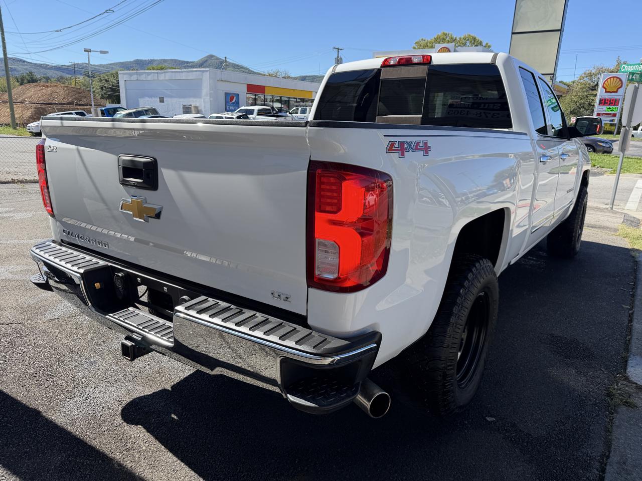 Chevrolet Silverado 1500 LTZ Double Cab Short Box 4WD 2017