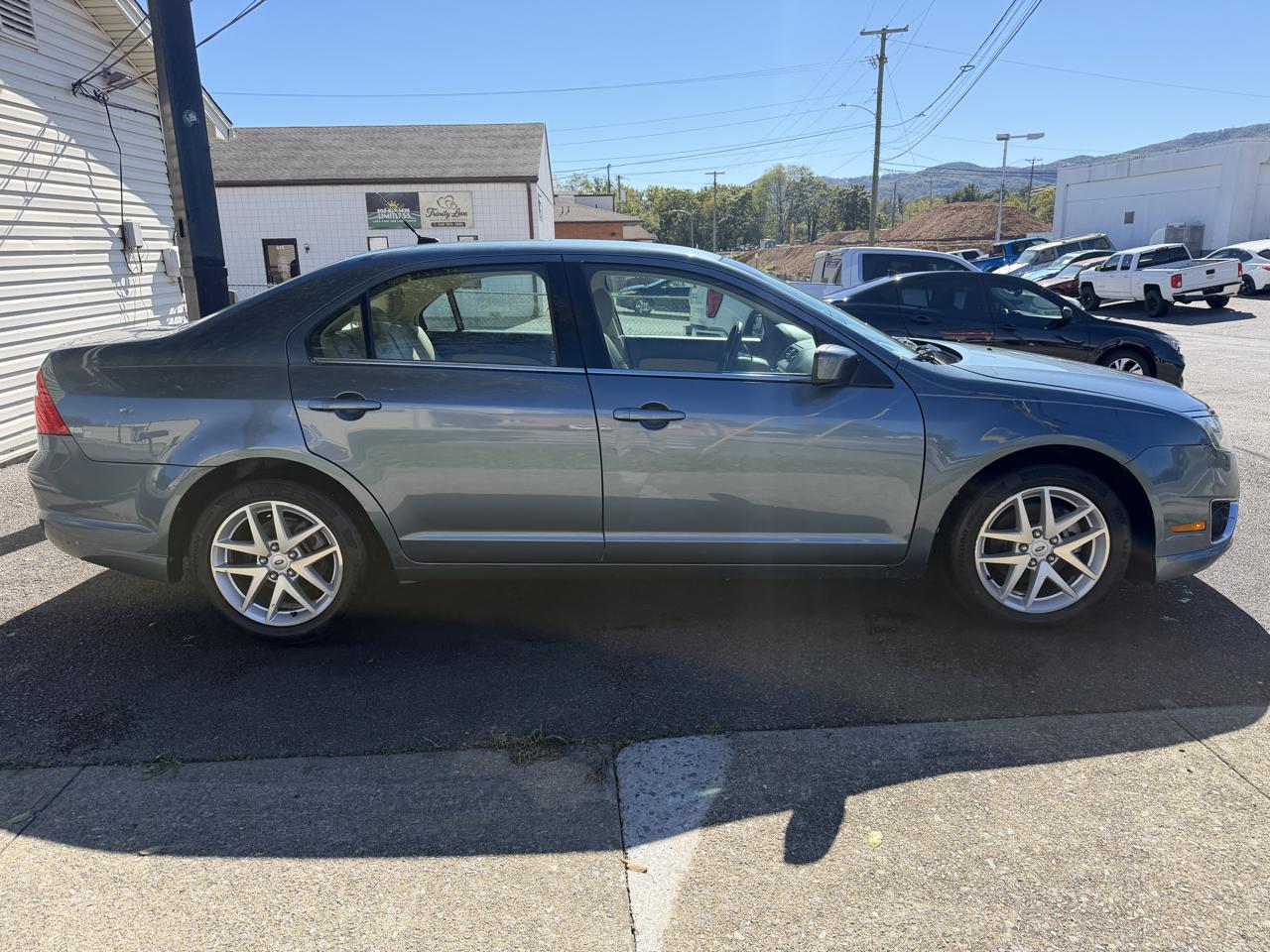 Ford Fusion I4 SEL 2011