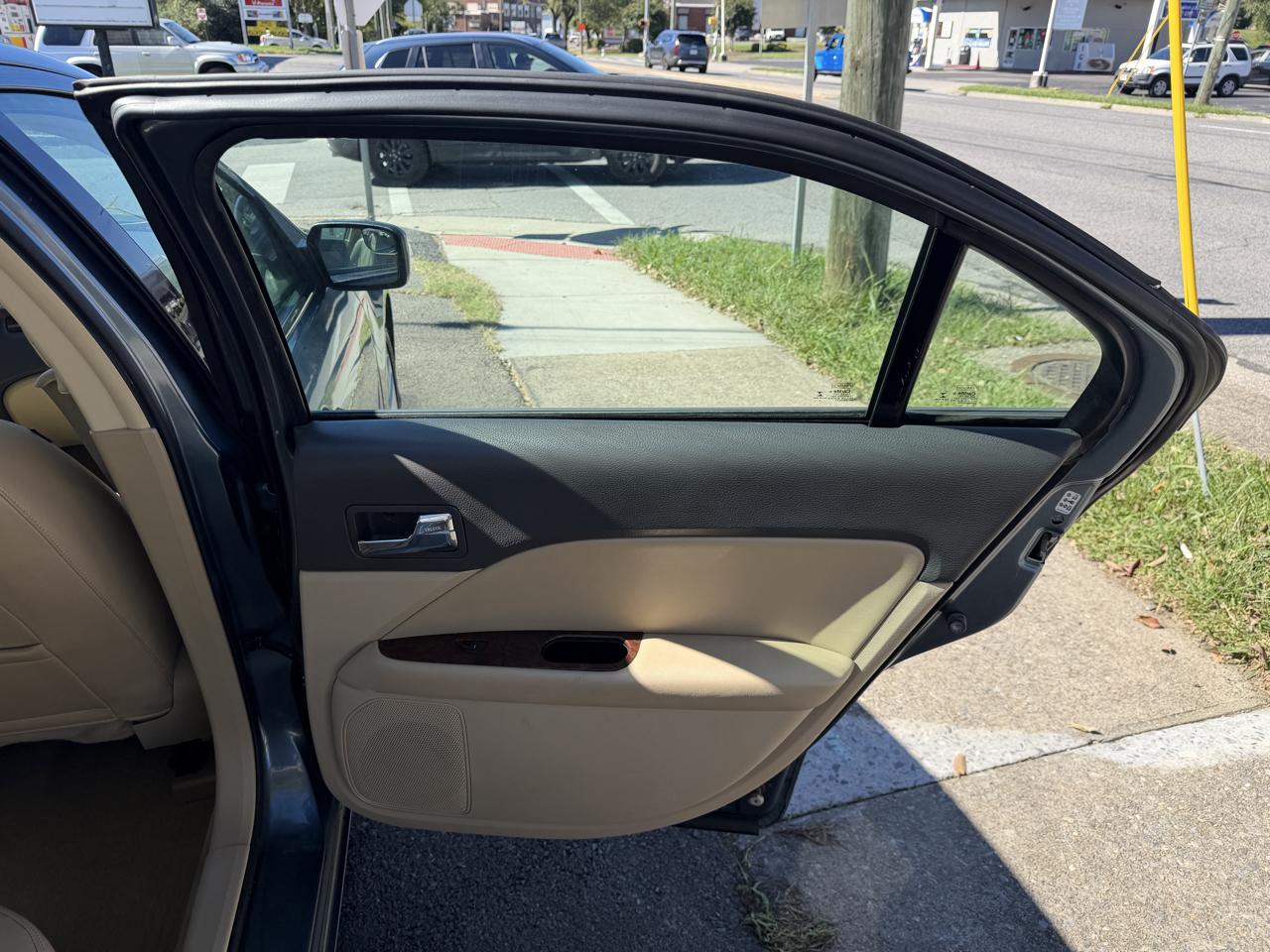 Ford Fusion I4 SEL 2011