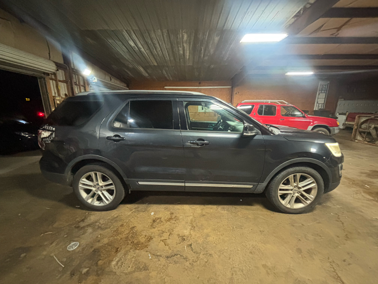 Ford Explorer XLT FWD 2017 Ford Explorer XLT FWD 2017