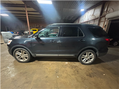 2017 Ford Explorer  2017 Ford Explorer