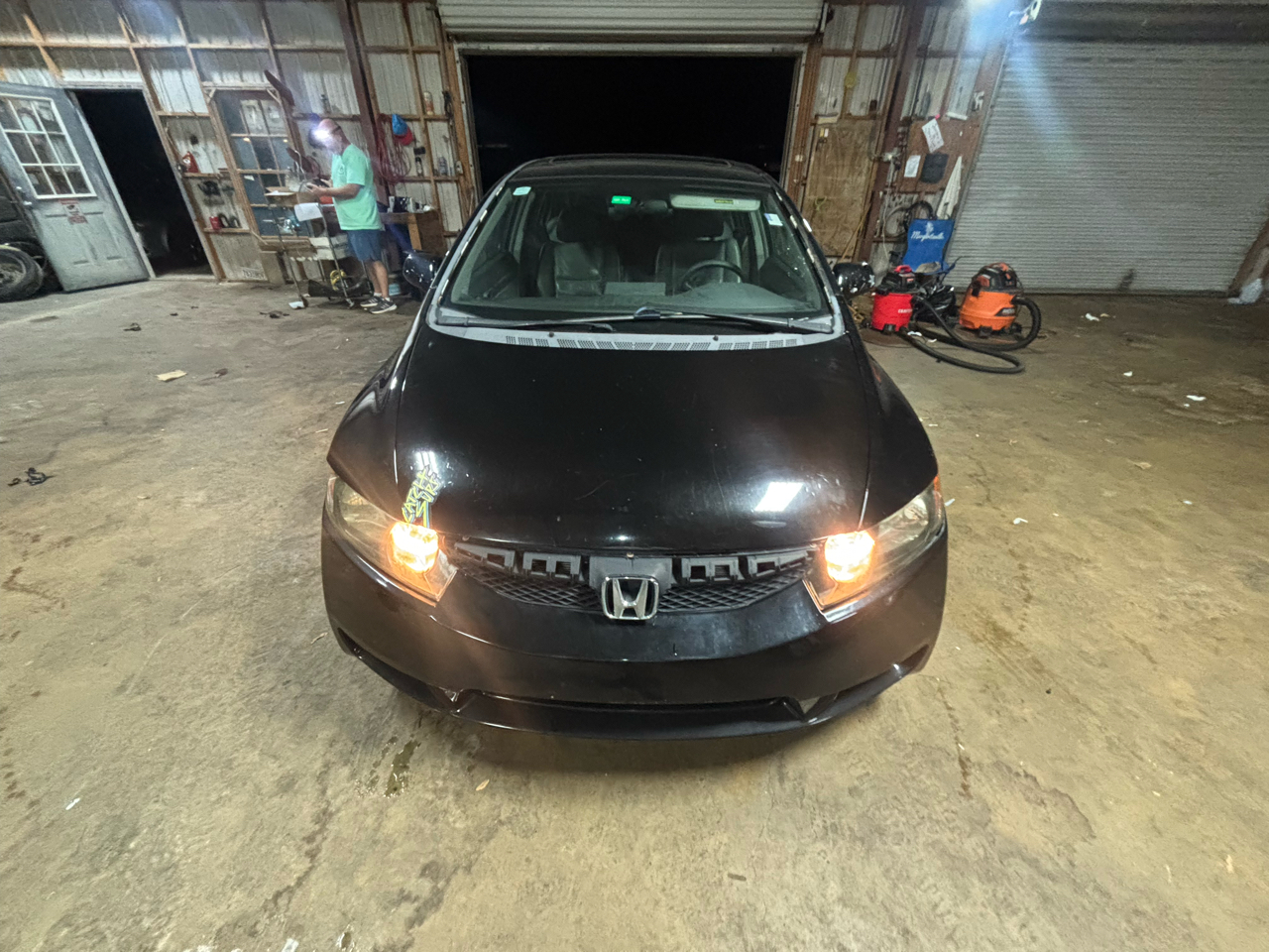 Honda Civic EX-L Sedan 5-Speed AT 2011 Honda Civic EX-L Sedan 5-Speed AT 2011