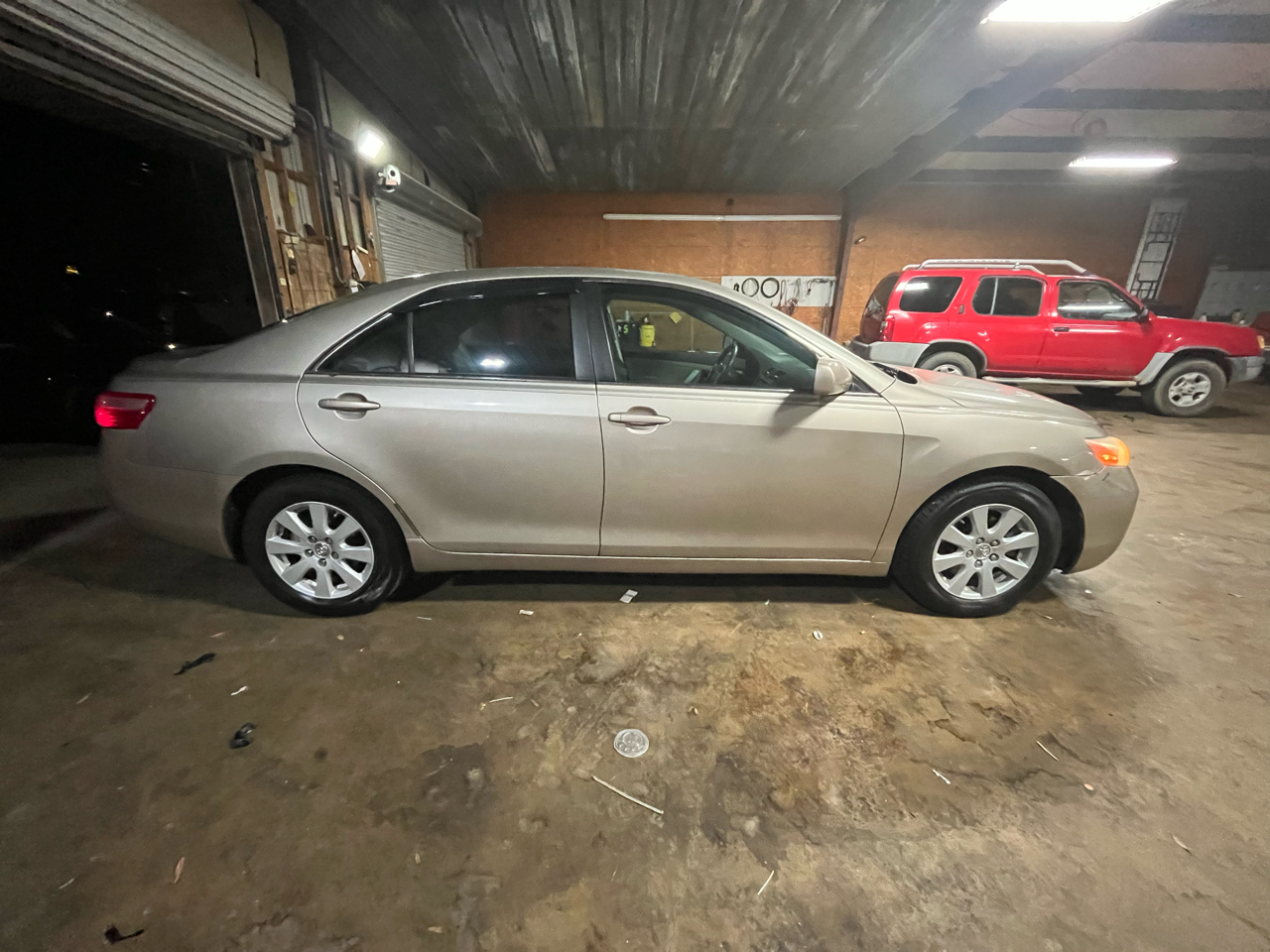 Toyota Camry SE 5-Spd AT 2009 Toyota Camry SE 5-Spd AT 2009