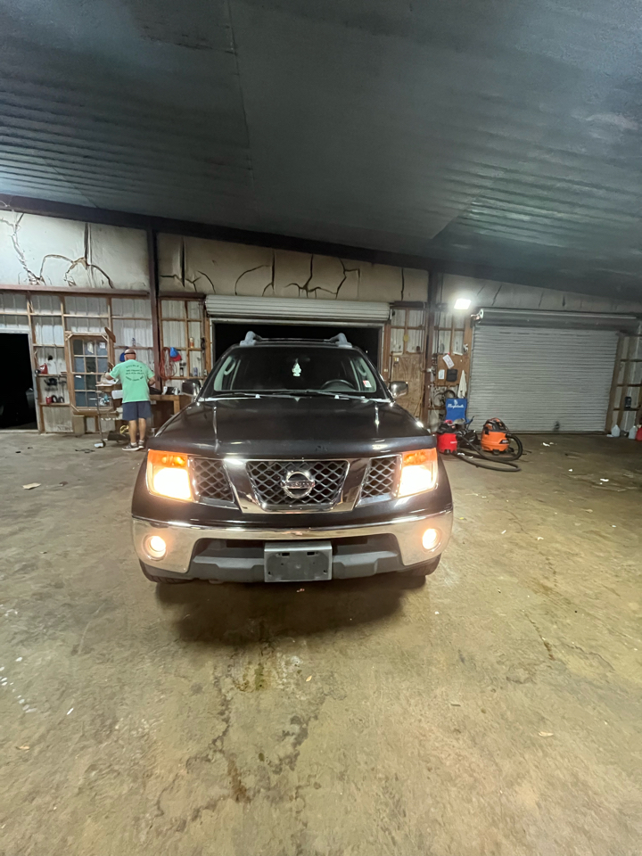 Nissan Frontier LE Crew Cab 2WD 2007 Nissan Frontier LE Crew Cab 2WD 2007