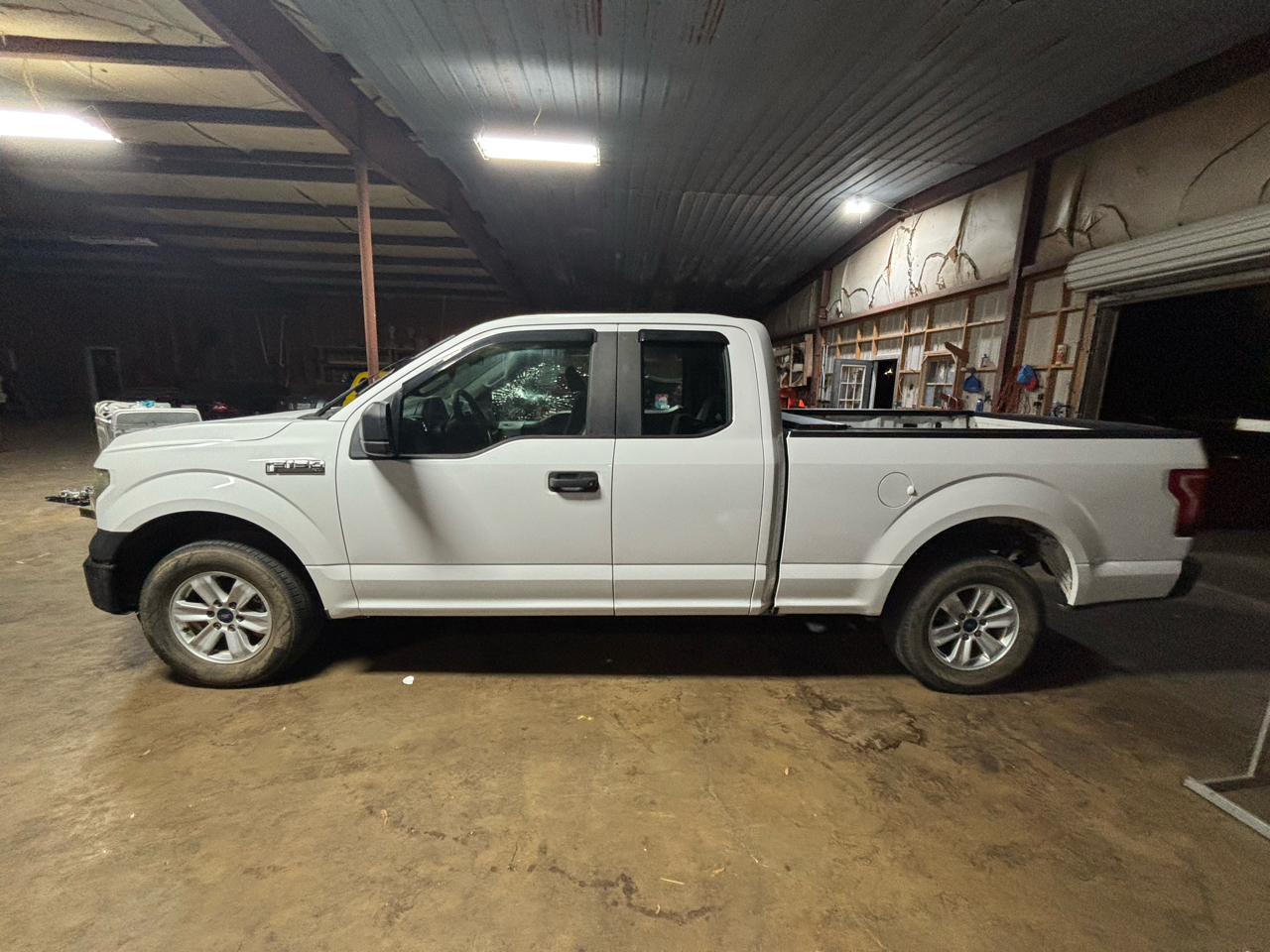 2016 Ford F-150 XL SuperCab 6.5-ft. Bed 2WD