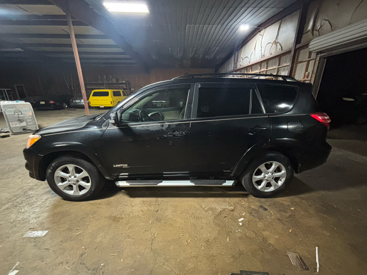 2011 Toyota RAV4 FWD 4dr 4-cyl 4-Spd AT Ltd (Natl)