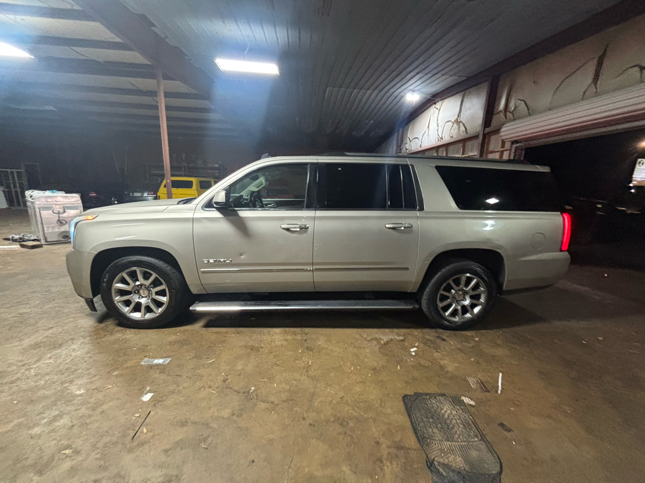 2015 GMC Yukon XL 2WD 4dr Denali
