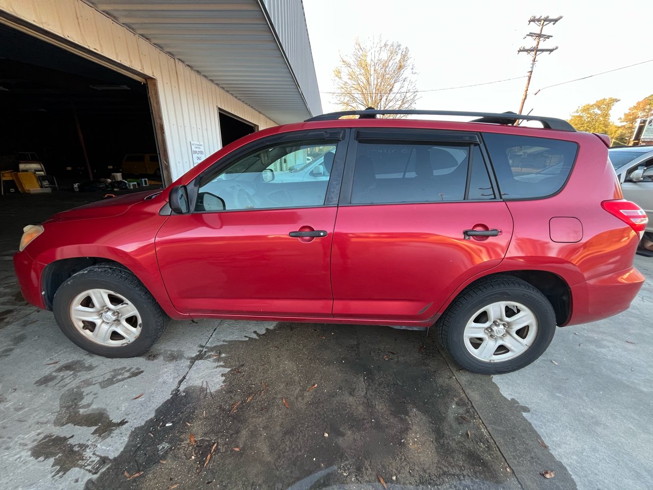 2011 Toyota RAV4 FWD 4dr 4-cyl 4-Spd AT (Natl)