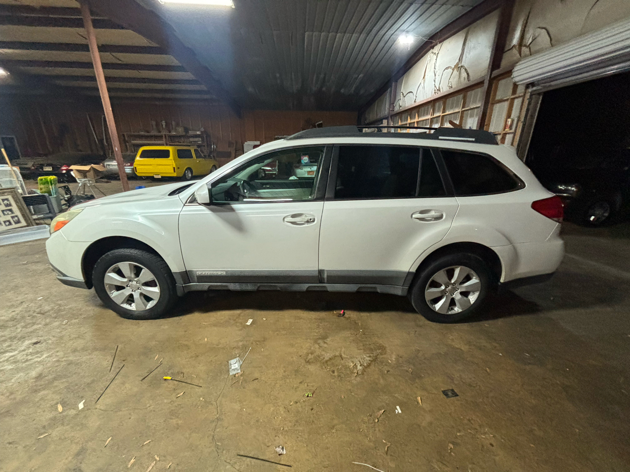 2010 Subaru Outback 4dr Wgn H4 Auto 2.5i Premium All-Weather