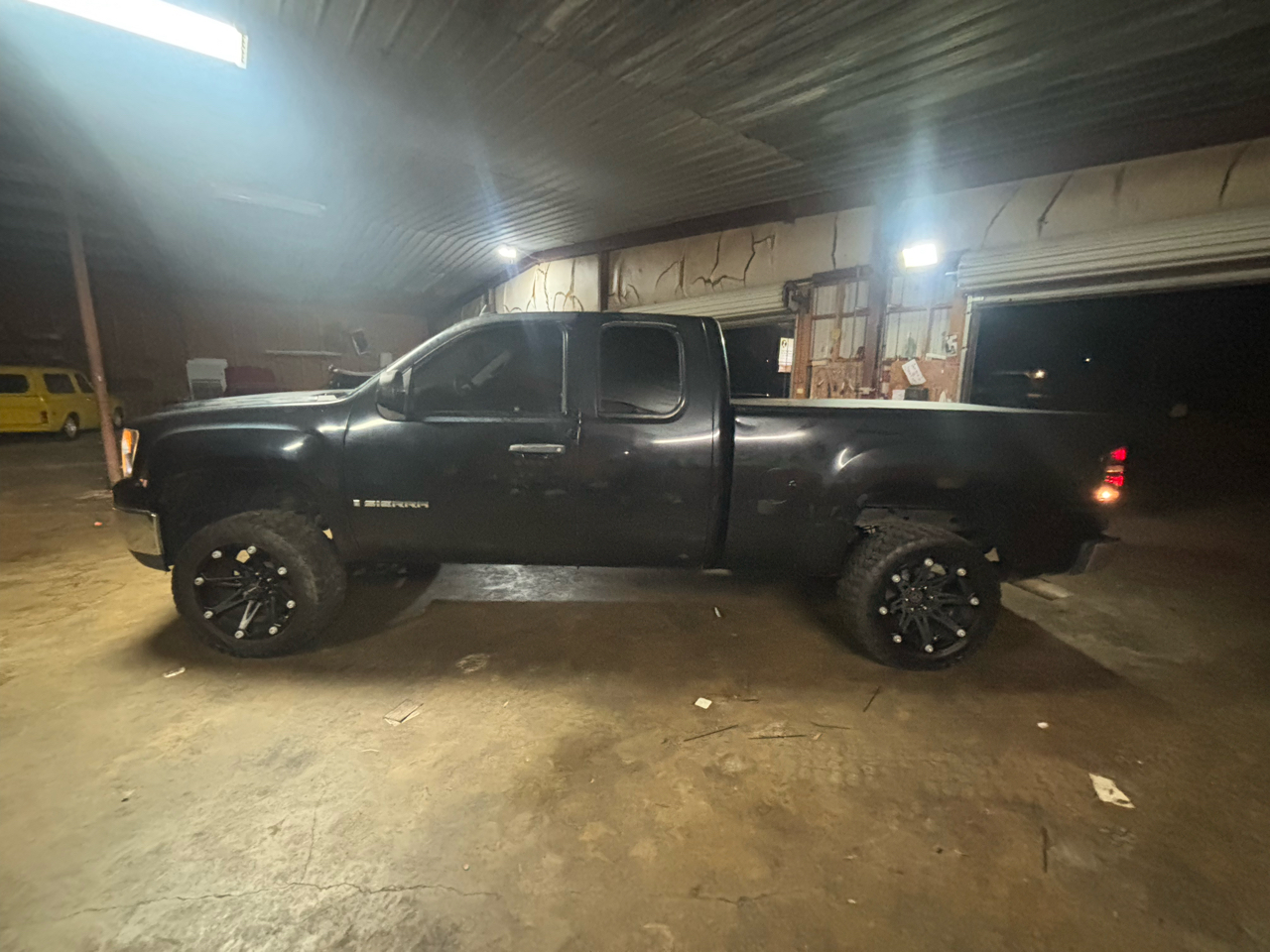 2009 GMC Sierra 1500 2WD Ext Cab 143.5" Work Truck