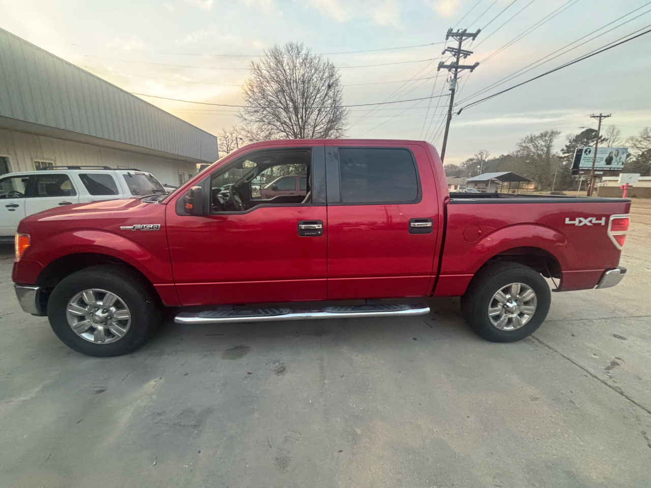 2010 Ford F-150 4WD SuperCrew 145" XL