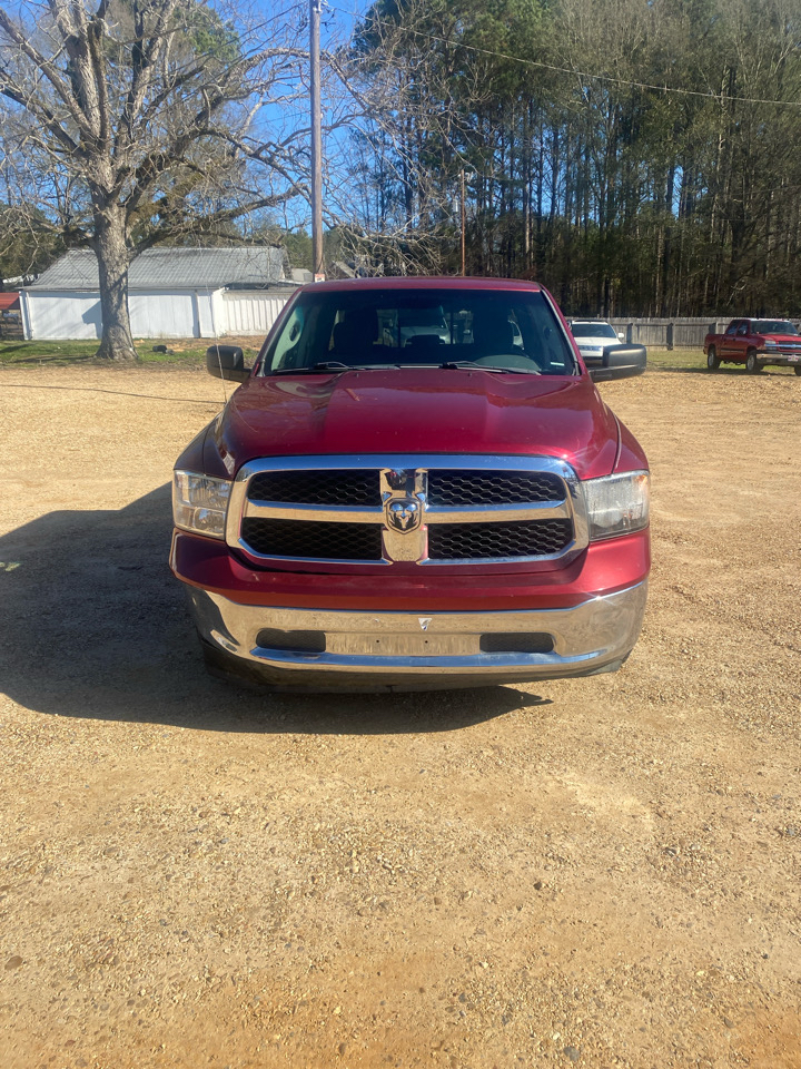 RAM 1500 2WD Quad Cab 140.5" SLT 2014