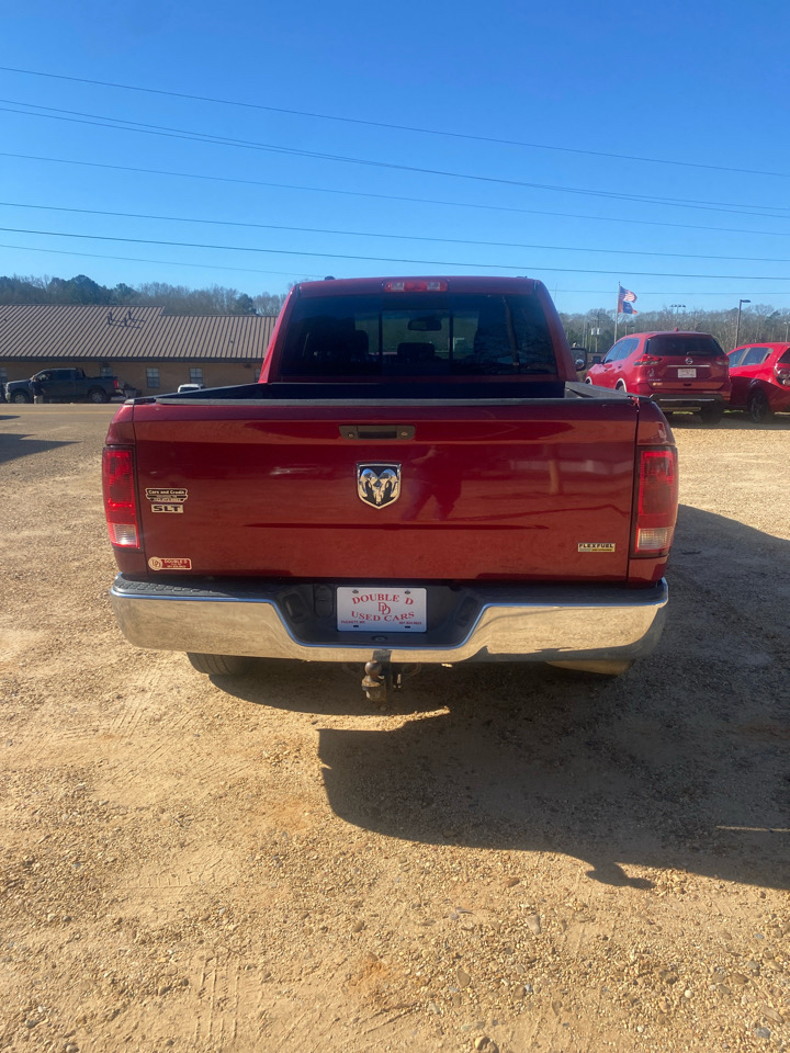 RAM 1500 2WD Quad Cab 140.5" SLT 2014