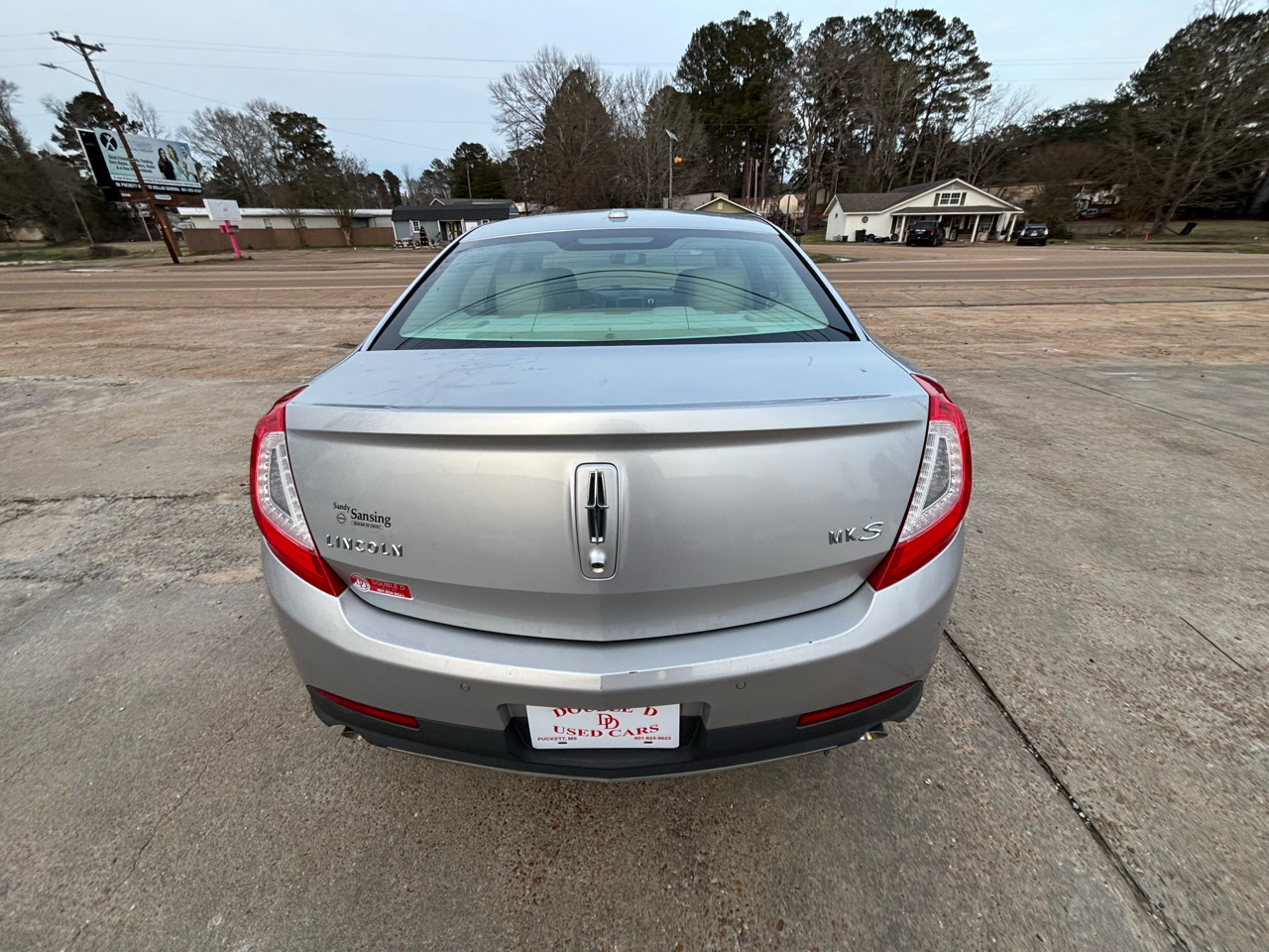 Lincoln MKS 4dr Sdn 3.7L FWD 2013