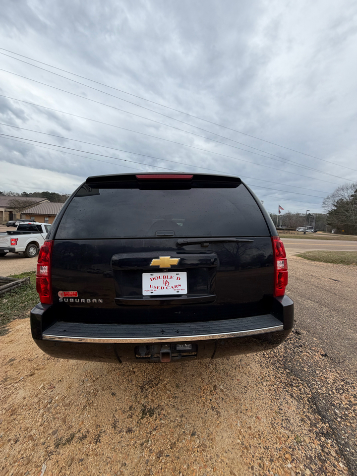 Chevrolet Suburban 2WD 4dr LTZ 2014