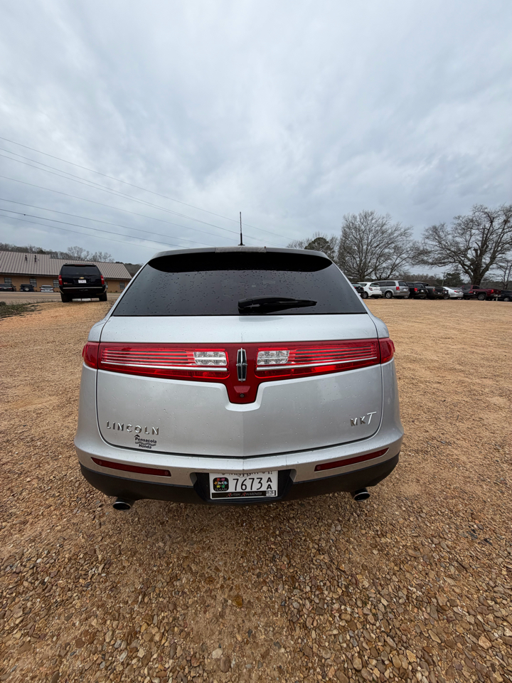 Lincoln MKT 3.5L AWD Standard 2019