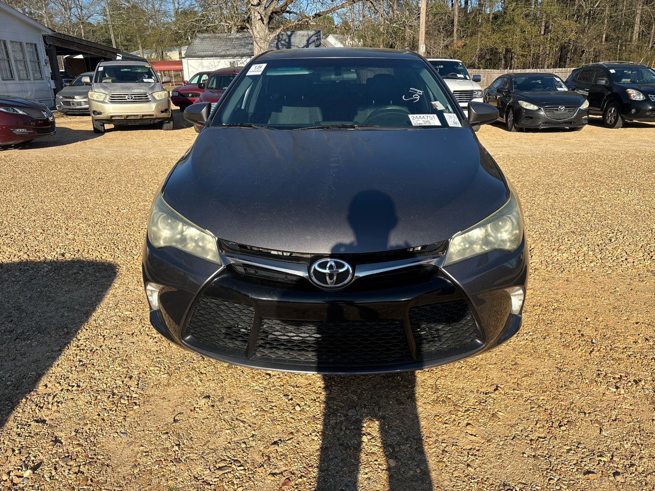 Toyota Camry 4dr Sdn I4 Auto XLE (Natl) 2015