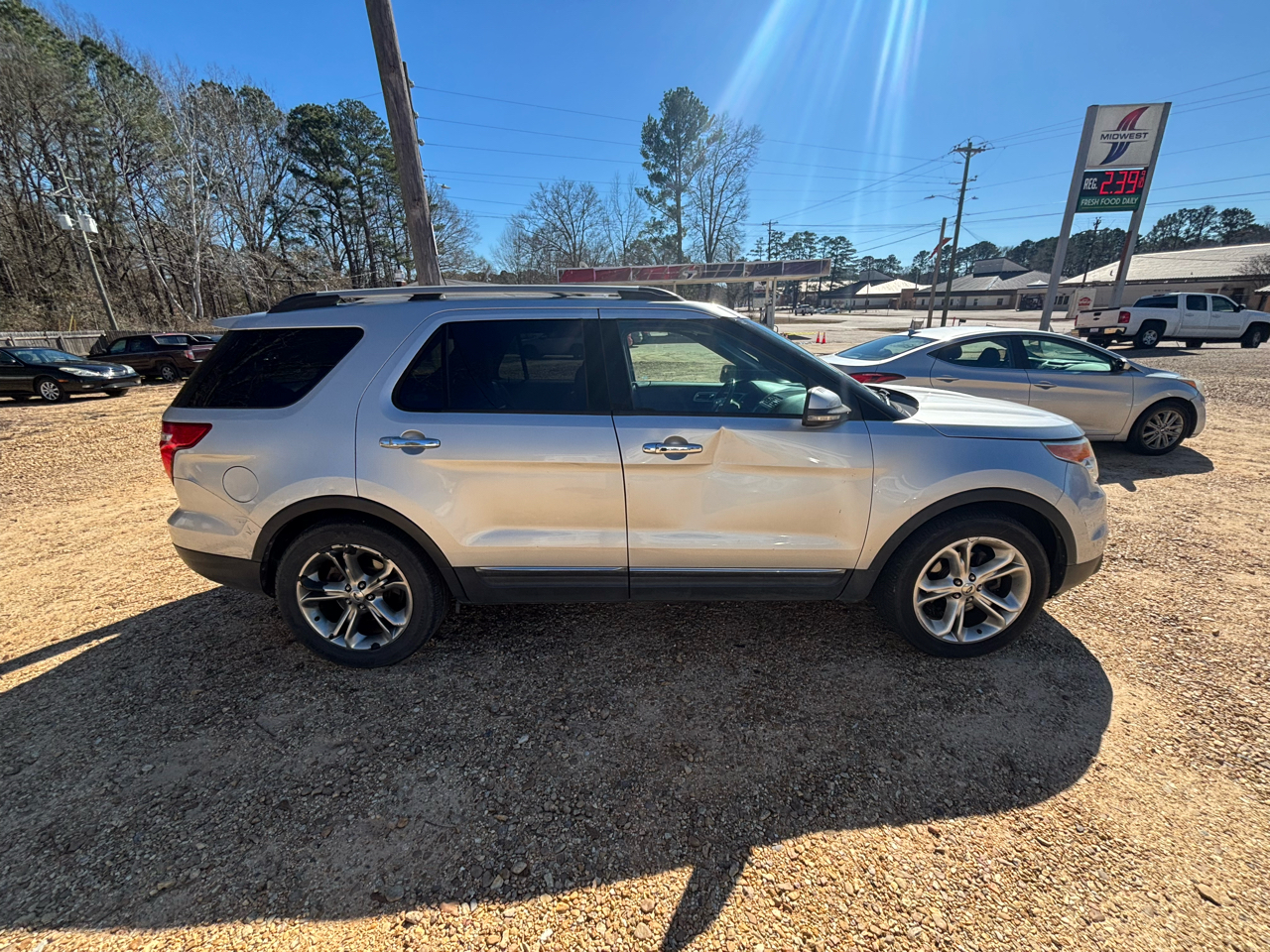 Ford Explorer FWD 4dr Limited 2011