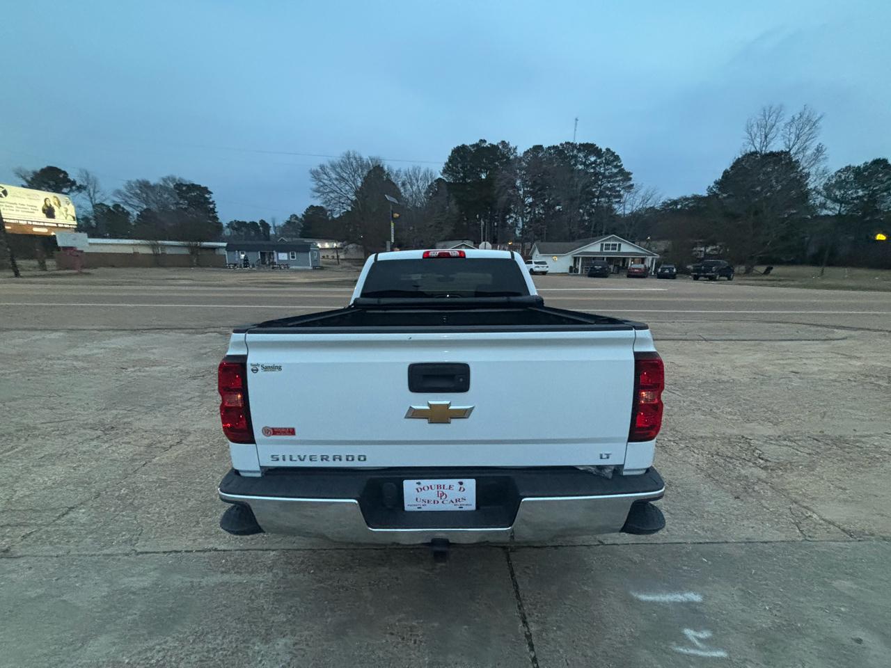 Chevrolet Silverado 1500 2WD Crew Cab 143.5" LT w/1LT 2015