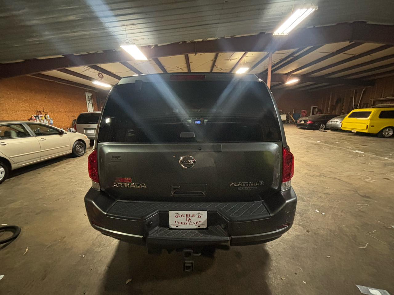 Nissan Armada 2WD 4dr Platinum 2015