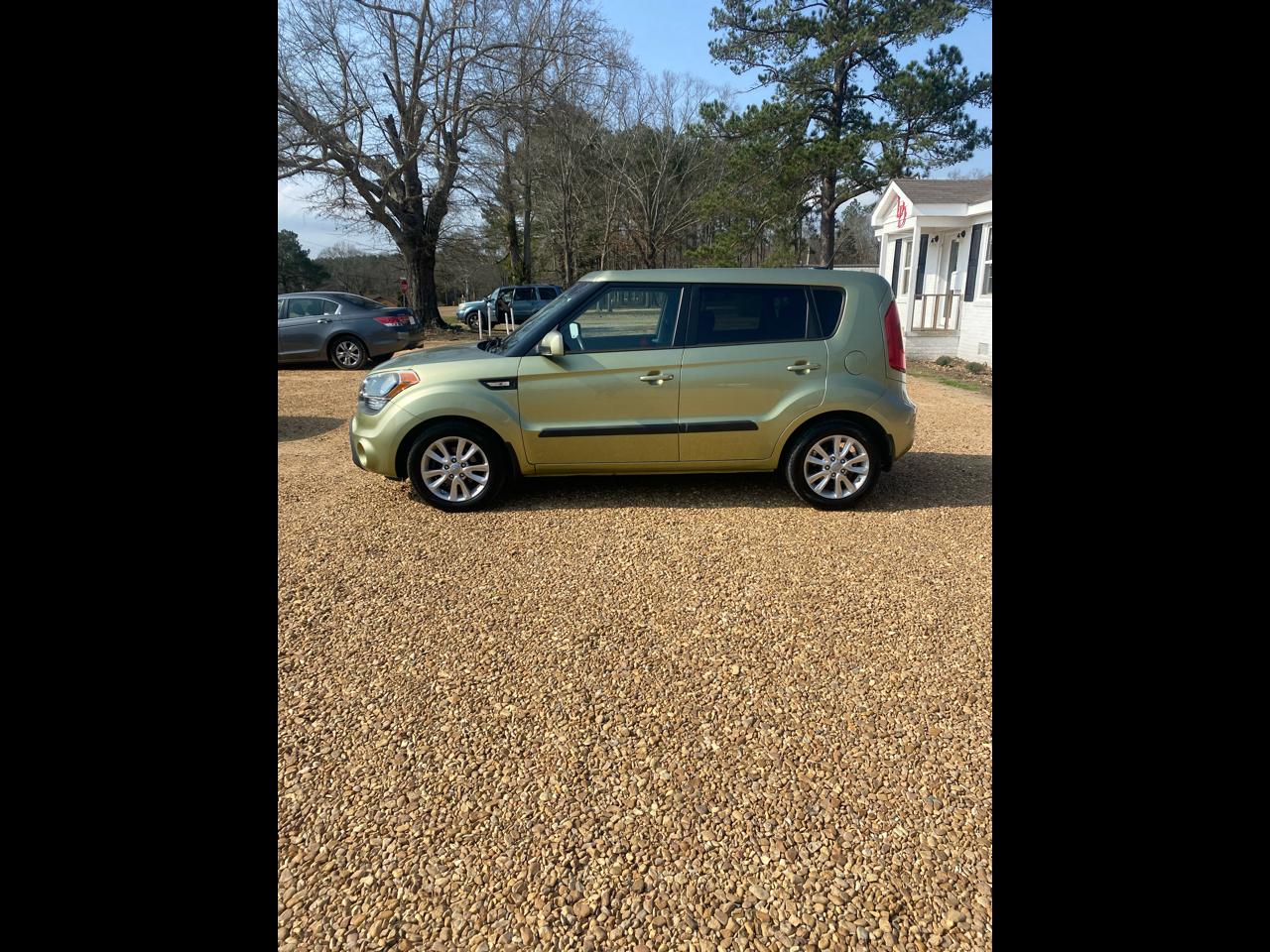 2013 Kia Soul Base