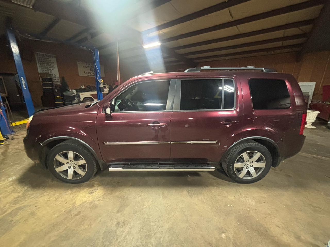 Honda Pilot 4WD 4dr Touring w/RES & Navi 2015