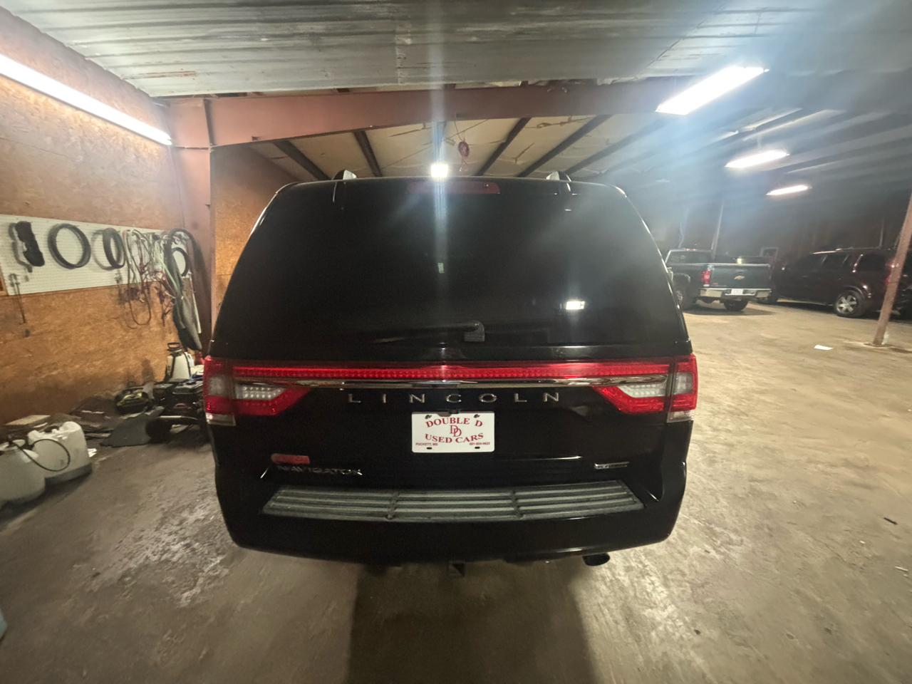 Lincoln Navigator 2WD 4dr 2015