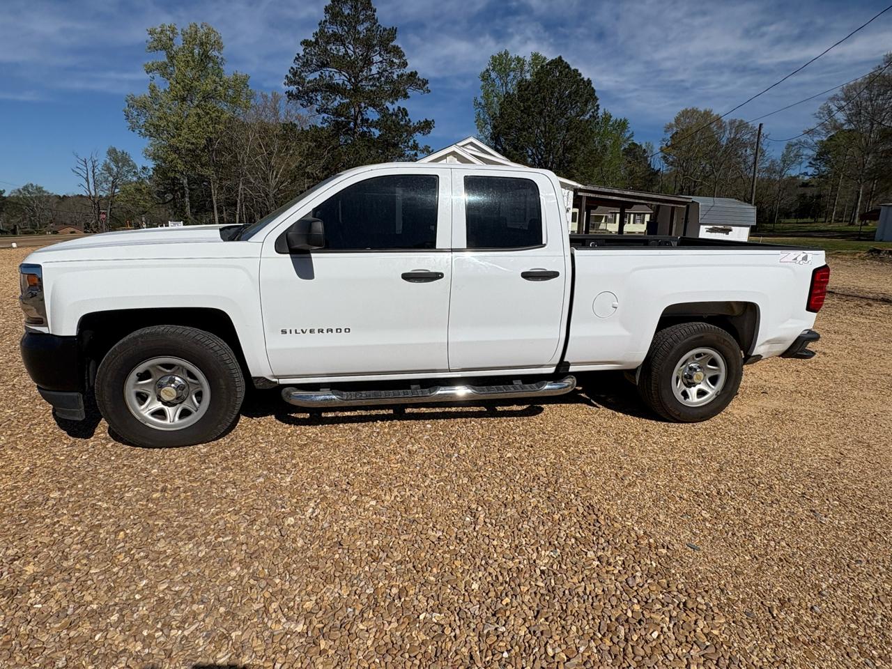 Chevrolet Silverado 1500 2WD Double Cab 143.5" Work Truck 2017