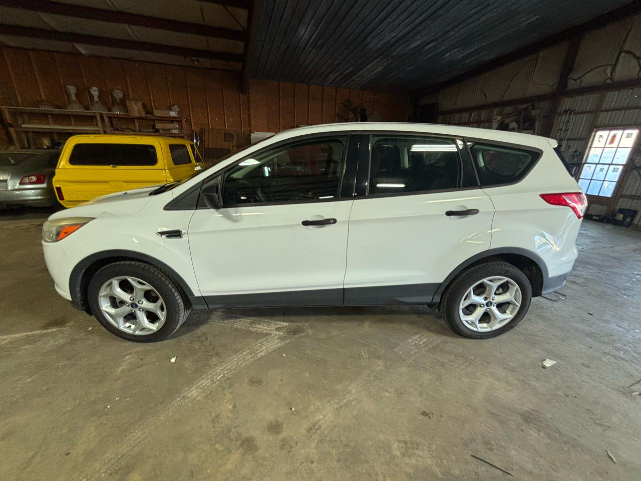 2013 Ford Escape FWD 4dr S