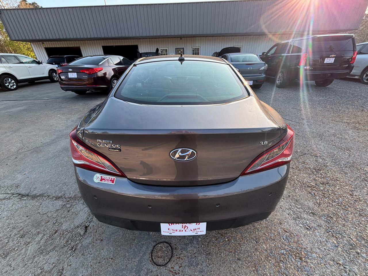 Hyundai Genesis Coupe 2dr V6 3.8L Auto Grand Touring w/Blk Lth 2014