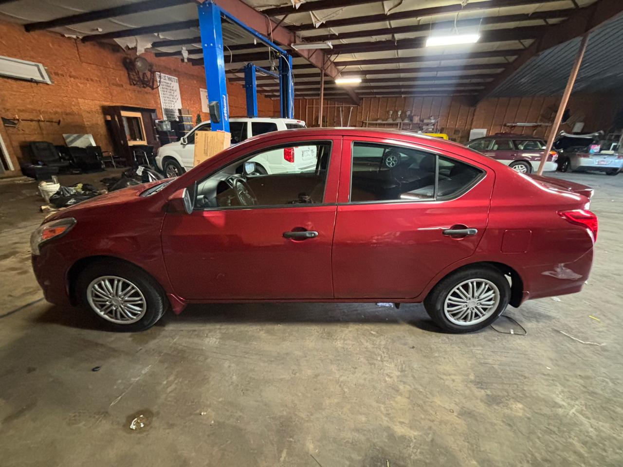 Nissan Versa Sedan S Plus CVT 2018