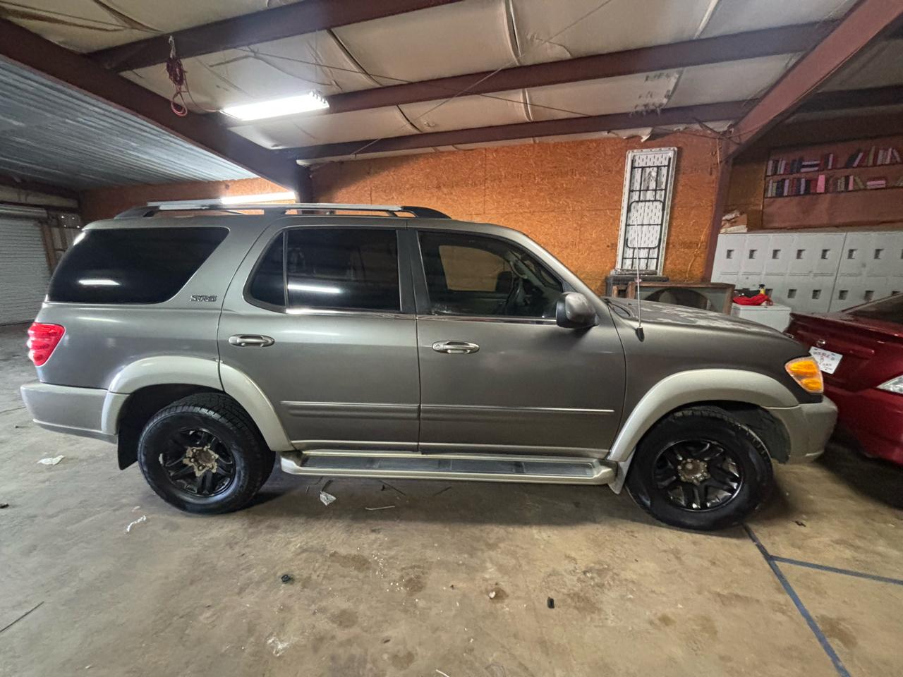 Toyota Sequoia 4dr SR5 (Natl) 2003