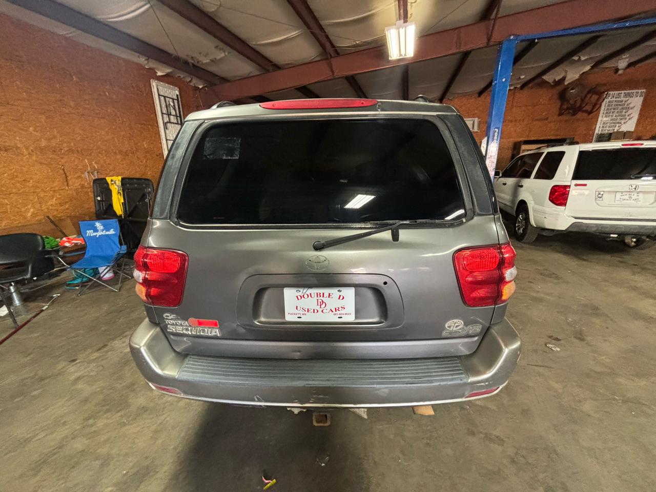 Toyota Sequoia 4dr SR5 (Natl) 2003